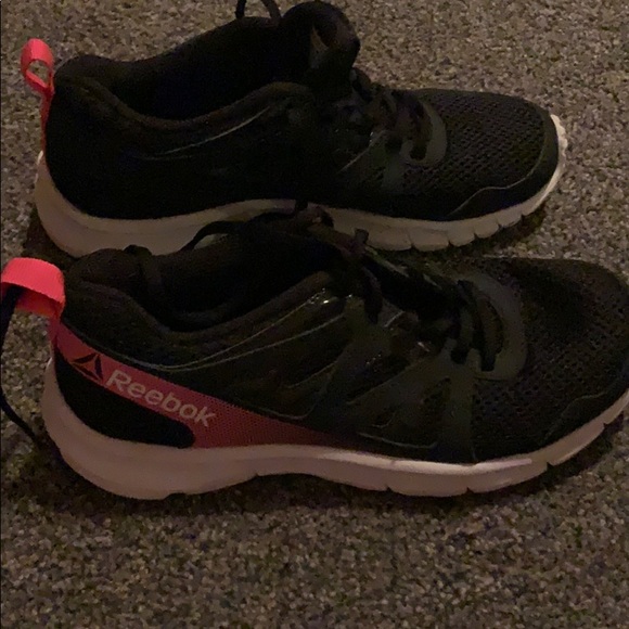 reebok memory foam sneakers